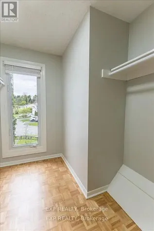 15 Jansen Road Ottawa ON K2H 5W6