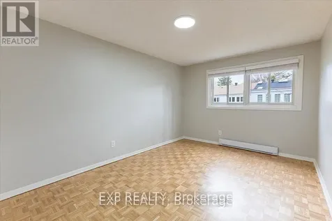 15 Jansen Road Ottawa ON K2H 5W6