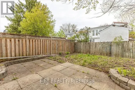 15 Jansen Road Ottawa ON K2H 5W6