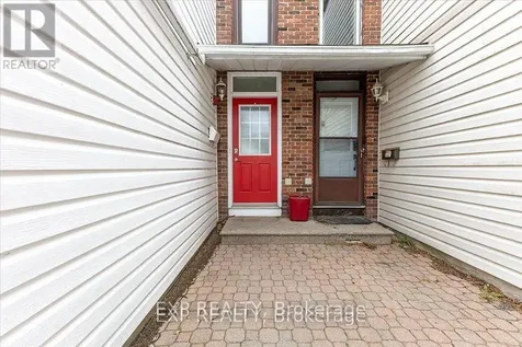 15 Jansen Road Ottawa ON K2H 5W6