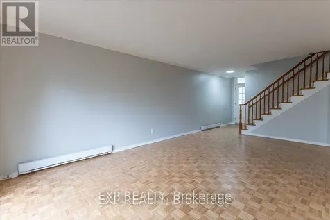 15 Jansen Road Ottawa ON K2H 5W6