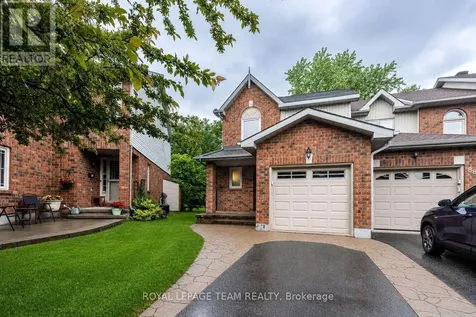 90 Blackdome Crescent Ottawa ON K2T 1B1