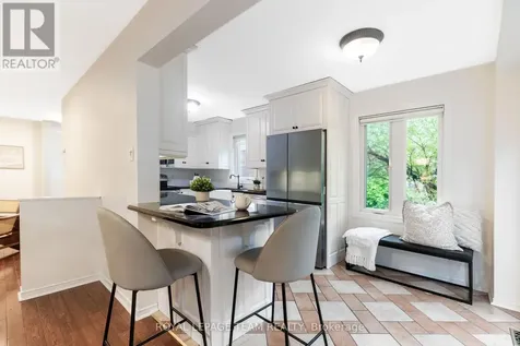 90 Blackdome Crescent Ottawa ON K2T 1B1