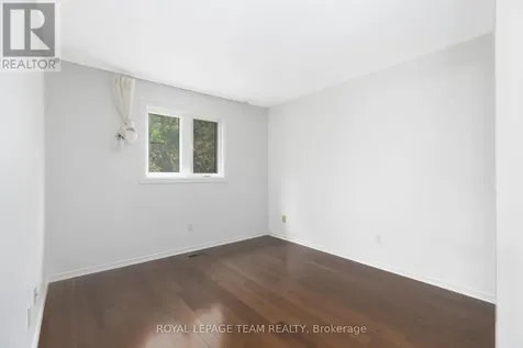 90 Blackdome Crescent Ottawa ON K2T 1B1