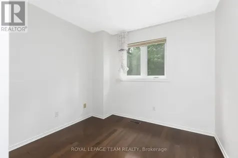 90 Blackdome Crescent Ottawa ON K2T 1B1