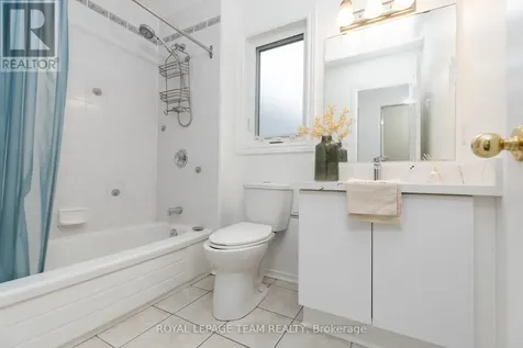 90 Blackdome Crescent Ottawa ON K2T 1B1