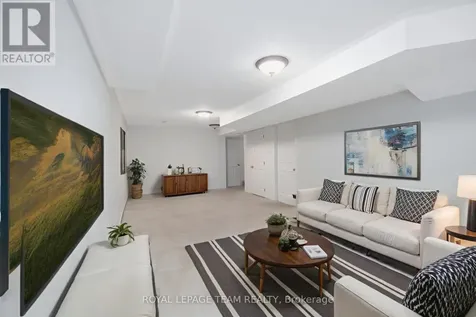90 Blackdome Crescent Ottawa ON K2T 1B1