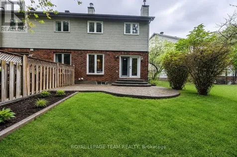 90 Blackdome Crescent Ottawa ON K2T 1B1