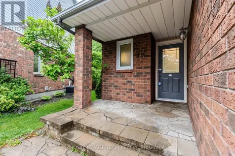 90 Blackdome Crescent Ottawa ON K2T 1B1