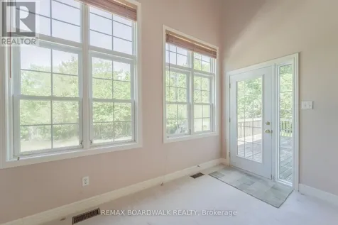 57 Mattawa Crescent Ottawa ON K2M 2E8