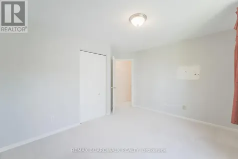 57 Mattawa Crescent Ottawa ON K2M 2E8