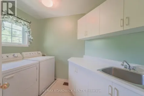 57 Mattawa Crescent Ottawa ON K2M 2E8