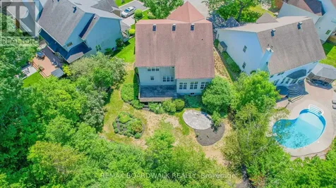 57 Mattawa Crescent Ottawa ON K2M 2E8