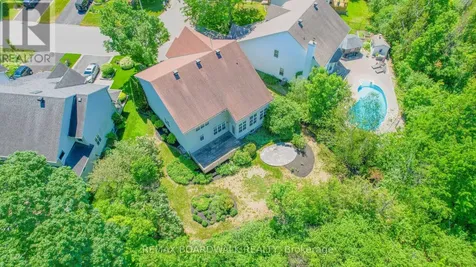 57 Mattawa Crescent Ottawa ON K2M 2E8