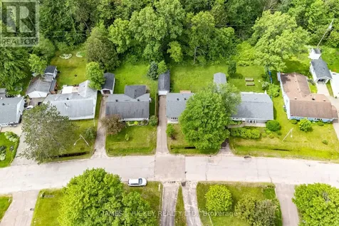 80 Beach Avenue Deep River ON K0J 1P0