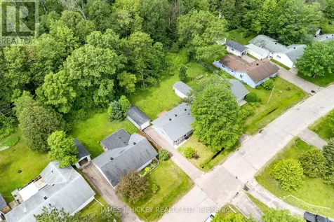 80 Beach Avenue Deep River ON K0J 1P0