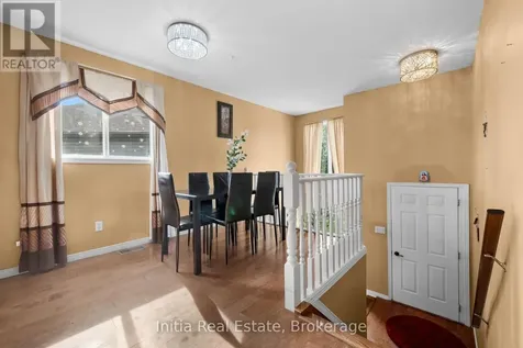 1693 Fieldcrest Lane Tecumseh ON N8N 4Z8