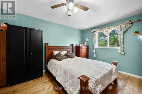 1693 Fieldcrest Lane Tecumseh ON N8N 4Z8