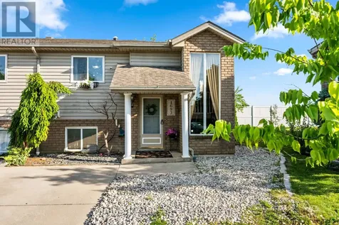 1693 Fieldcrest Lane Tecumseh ON N8N 4Z8