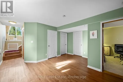 1693 Fieldcrest Lane Tecumseh ON N8N 4Z8