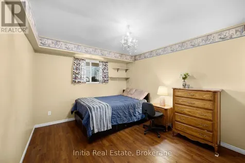 1693 Fieldcrest Lane Tecumseh ON N8N 4Z8