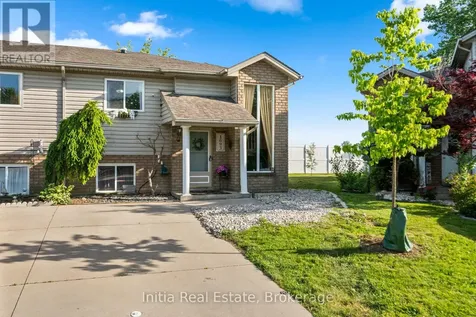 1693 Fieldcrest Lane Tecumseh ON N8N 4Z8
