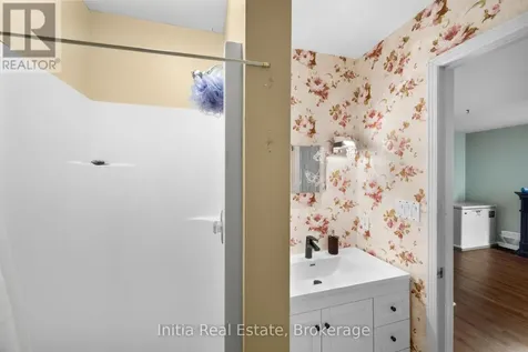 1693 Fieldcrest Lane Tecumseh ON N8N 4Z8