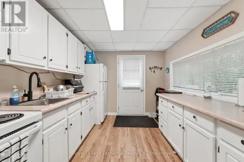 141 Bell Drive Huron-kinloss ON N2Z 2X3