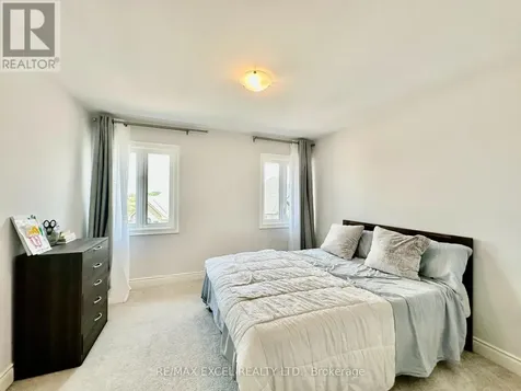 8 Alan Williams Trail Uxbridge ON L9P 0R5