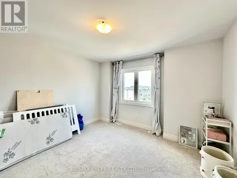 8 Alan Williams Trail Uxbridge ON L9P 0R5