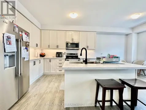 8 Alan Williams Trail Uxbridge ON L9P 0R5