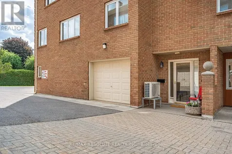 206 Stratas Court Ottawa ON K2L 3K5