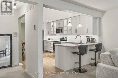 206 Stratas Court Ottawa ON K2L 3K5