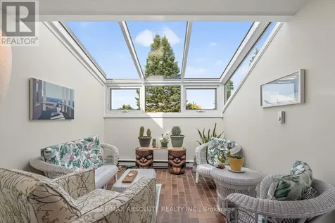 206 Stratas Court Ottawa ON K2L 3K5