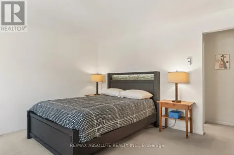 206 Stratas Court Ottawa ON K2L 3K5