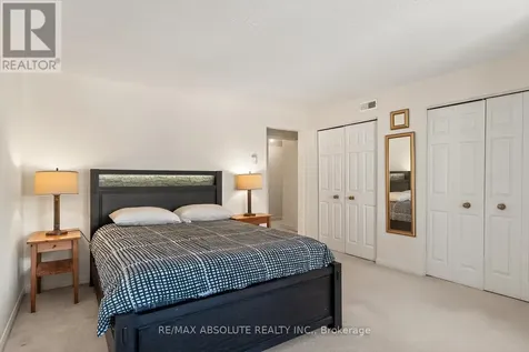 206 Stratas Court Ottawa ON K2L 3K5