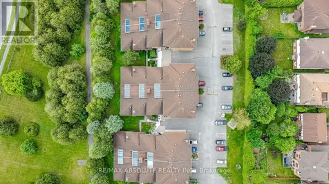 206 Stratas Court Ottawa ON K2L 3K5