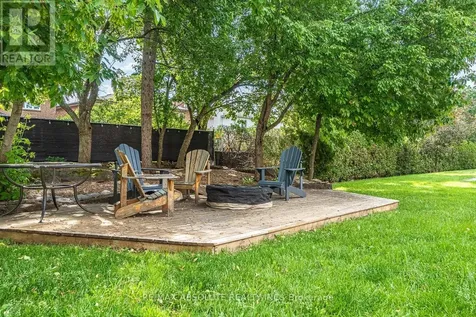 206 Stratas Court Ottawa ON K2L 3K5