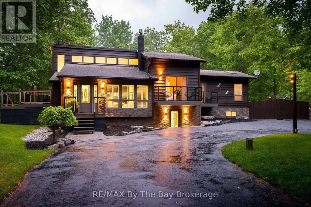 10 Birchwood Trail Wasaga Beach ON L9Z 1B2