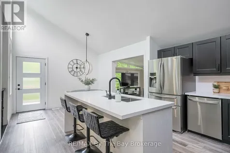 10 Birchwood Trail Wasaga Beach ON L9Z 1B2