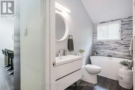10 Birchwood Trail Wasaga Beach ON L9Z 1B2