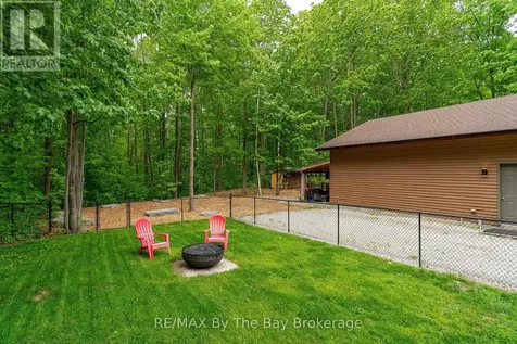 10 Birchwood Trail Wasaga Beach ON L9Z 1B2