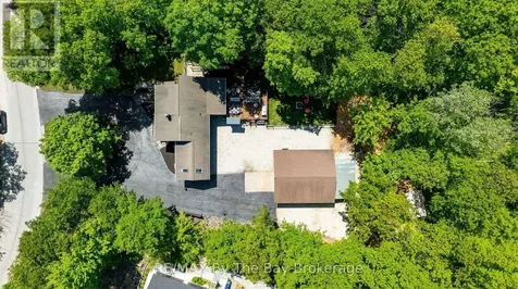 10 Birchwood Trail Wasaga Beach ON L9Z 1B2