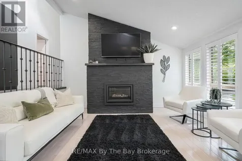 10 Birchwood Trail Wasaga Beach ON L9Z 1B2