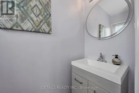 34 Raftus Square Ottawa ON K2J 1J3