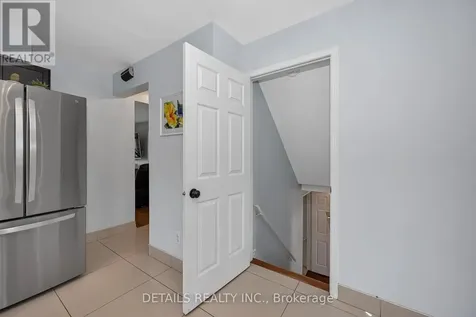 34 Raftus Square Ottawa ON K2J 1J3