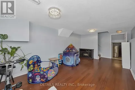 34 Raftus Square Ottawa ON K2J 1J3