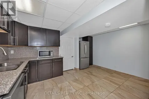 34 Raftus Square Ottawa ON K2J 1J3