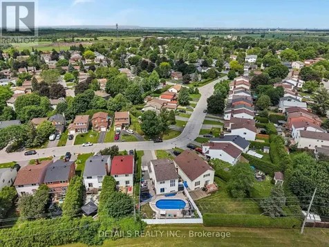 34 Raftus Square Ottawa ON K2J 1J3