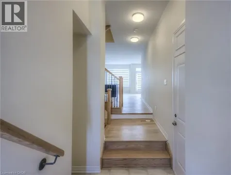 104 Settlers Road East Oakville ON L6H 7W5